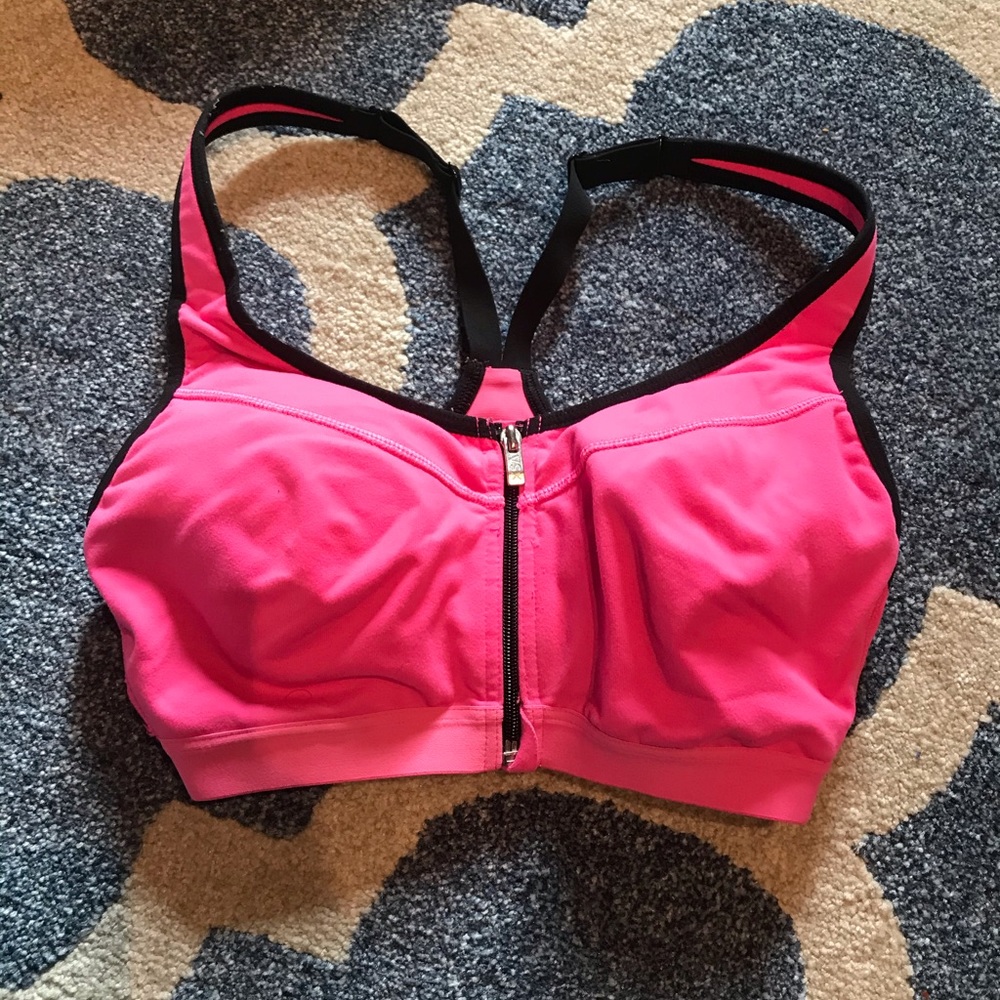 Victoria’s Secret VSX Sports bra
